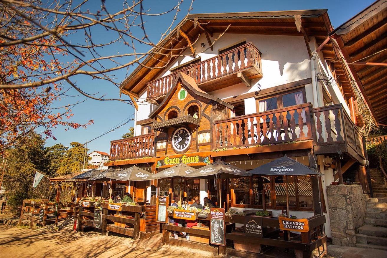 לה קומברסיטה Cucu Haus Hostel מראה חיצוני תמונה