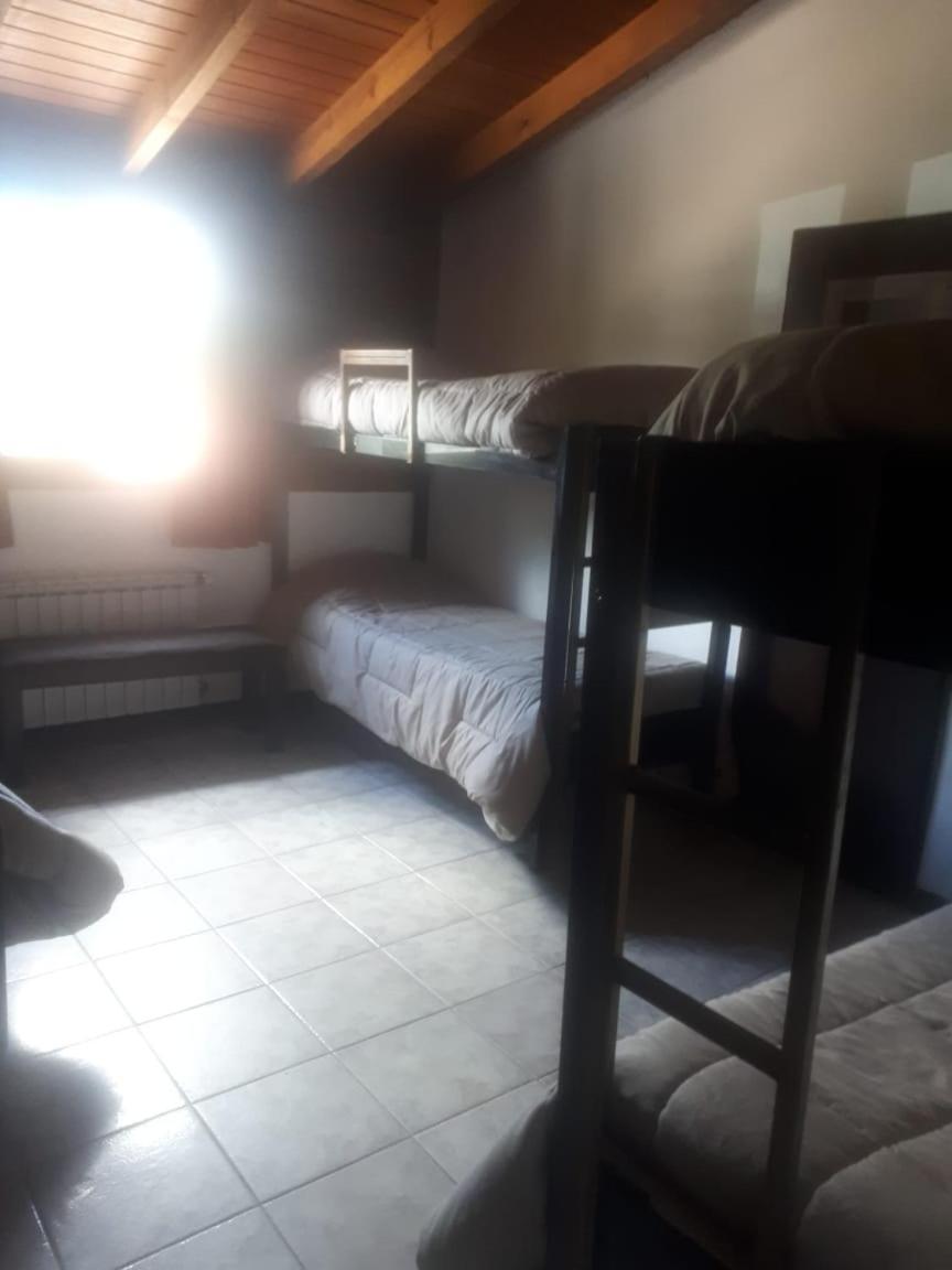 לה קומברסיטה Cucu Haus Hostel מראה חיצוני תמונה